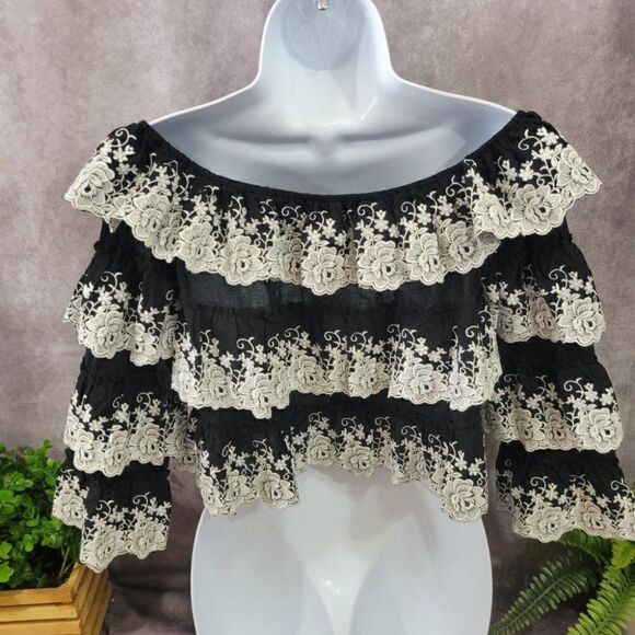 Gianni Bini Women's Layered Lace Embroidered Top Size Small - Picture 7 of 11